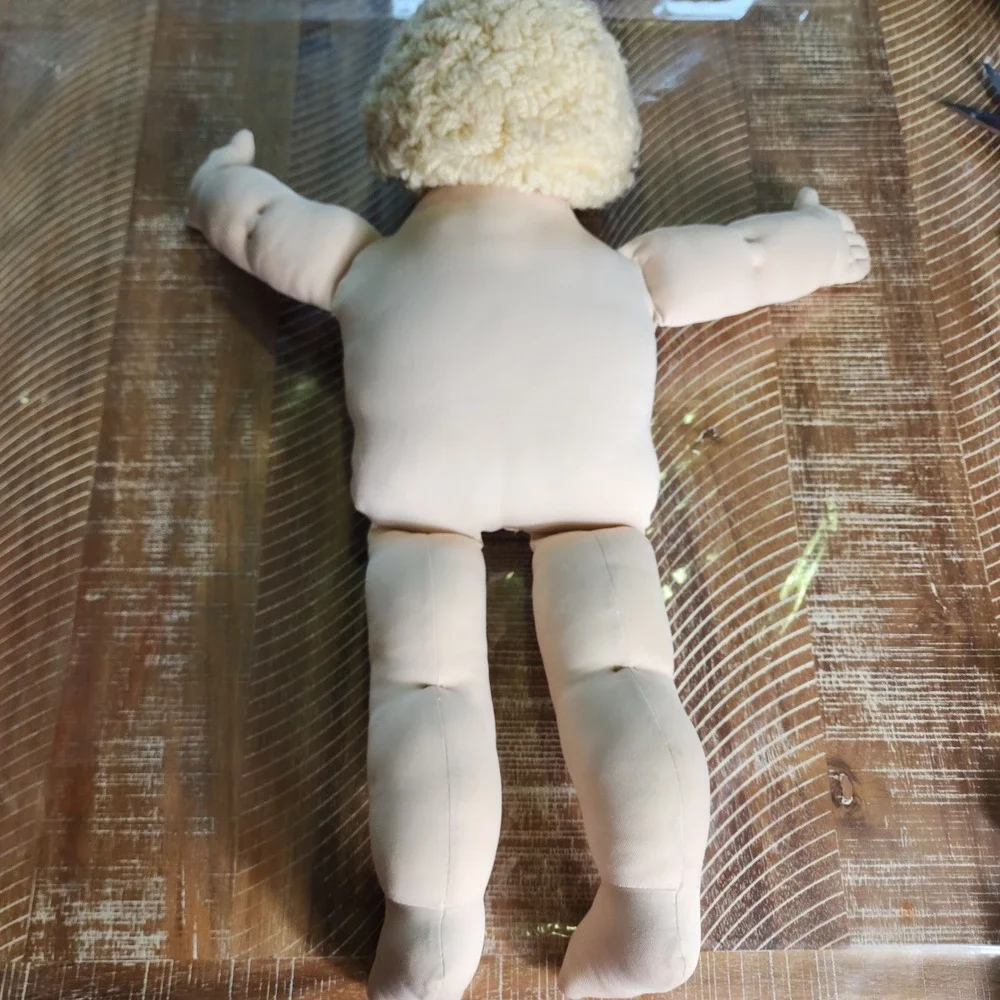 Vintage Xavier Roberts Baby Doll‎ Blonde Yarn Hair Blue Eyes Hand Stitched 80s
